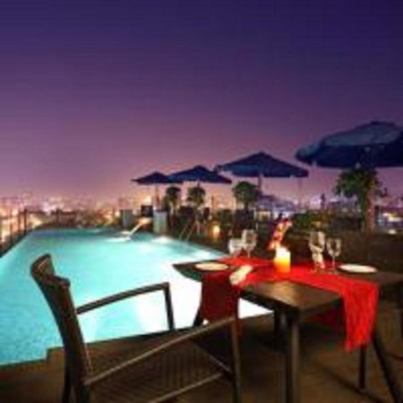 Yogi Executive, Navi Mumbai Hotel Eksteriør billede