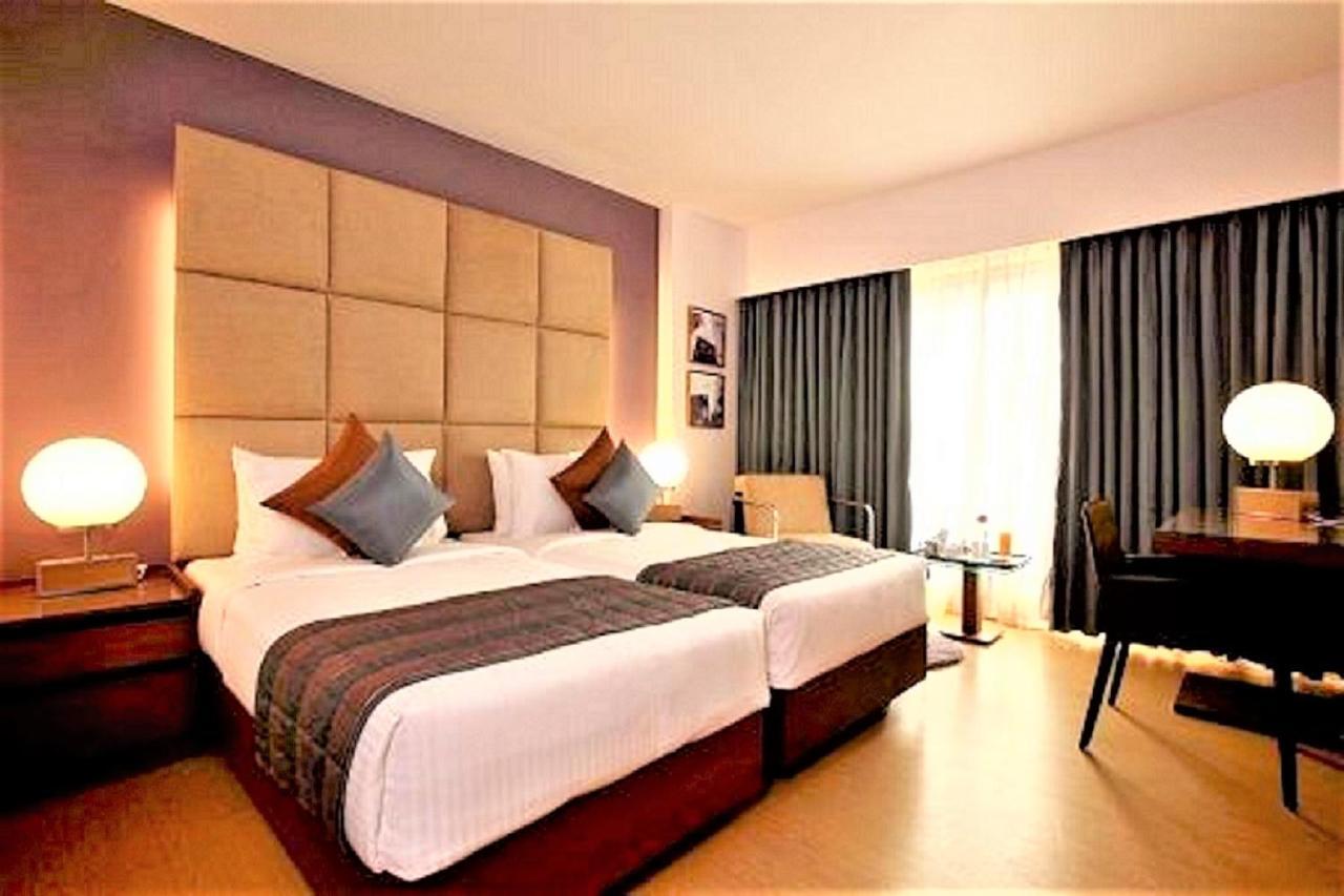 Yogi Executive, Navi Mumbai Hotel Eksteriør billede
