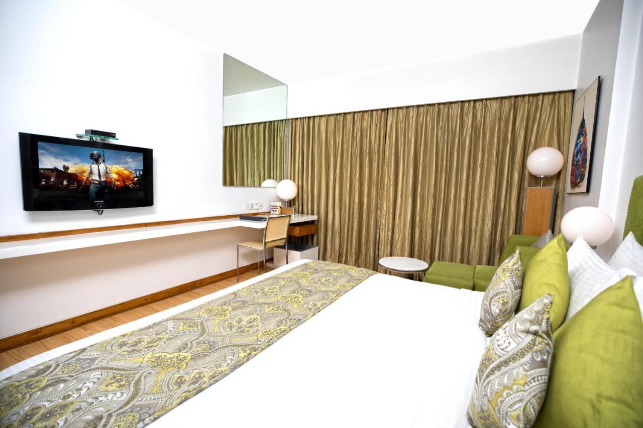 Yogi Executive, Navi Mumbai Hotel Eksteriør billede