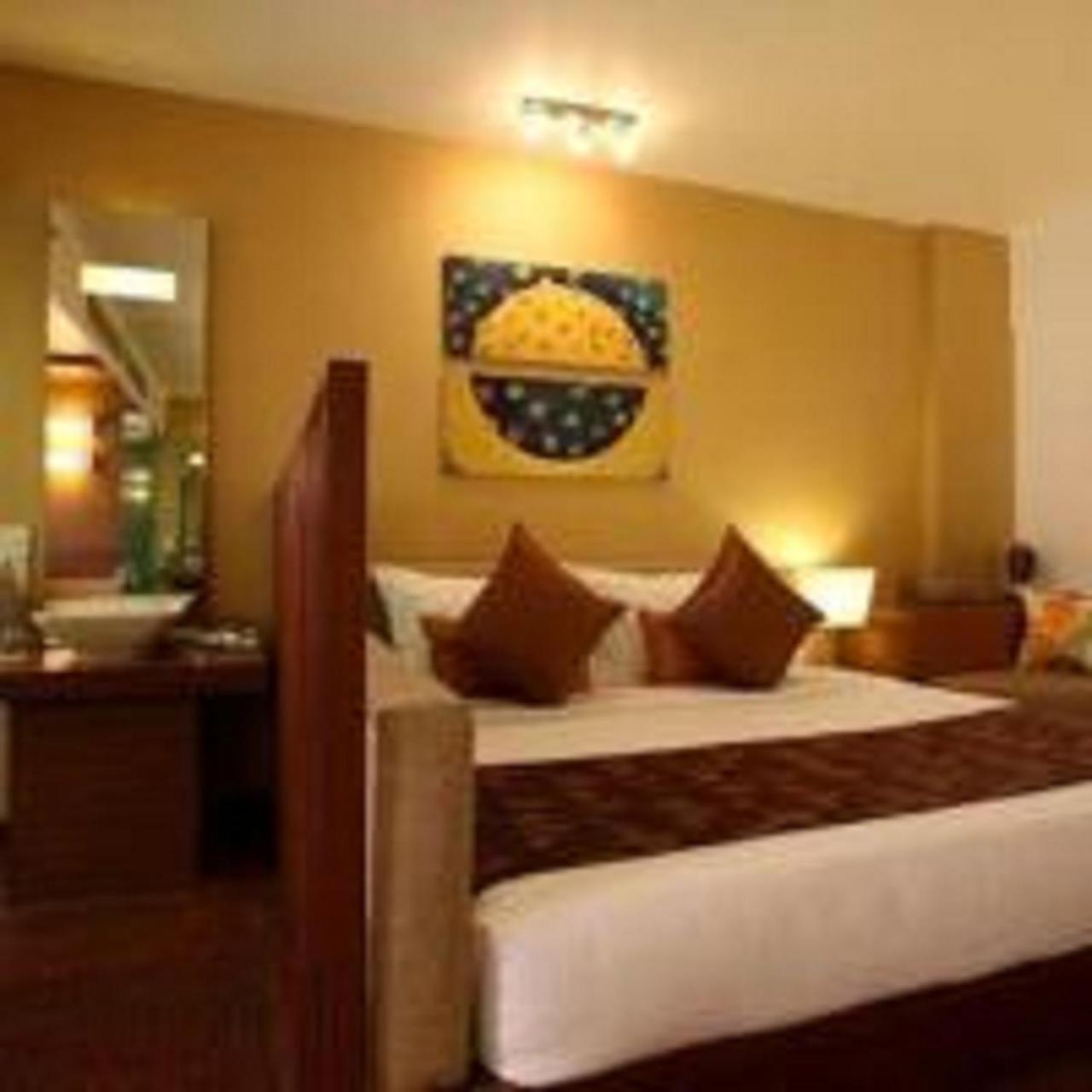 Yogi Executive, Navi Mumbai Hotel Eksteriør billede
